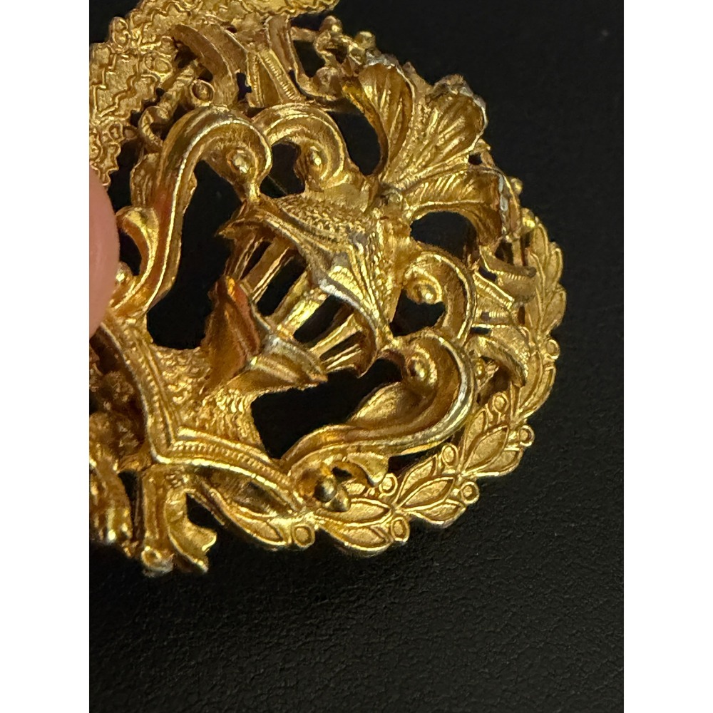 Vintage Florenza Brooch Heraldic Crest Knight Gold Tone READ - Picture 8 of 11
